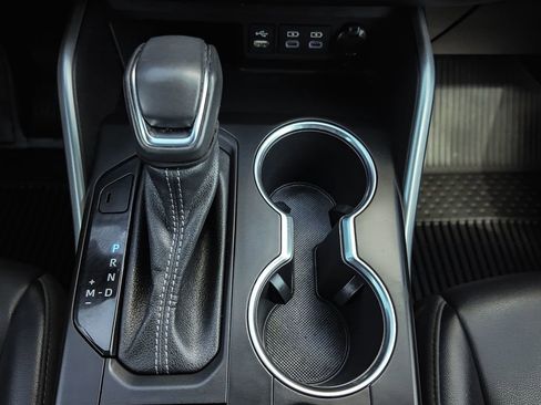 Used 2022 Toyota Highlander XSE image 4