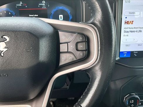 Used 2025 Ford Bronco Badlands image 18