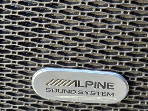 Used 2022 Jeep Compass Trailhawk w/ Trailhawk Elite Group image 18