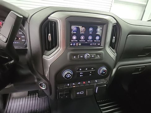 Used 2024 Chevrolet Silverado 2500 Custom w/ Custom Value Package image 12