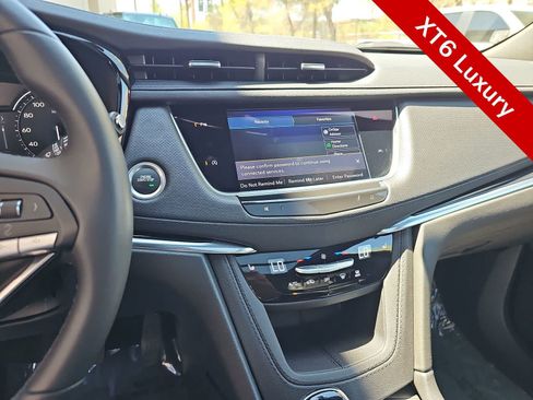 Used 2023 Cadillac XT6 Luxury FWD image 19