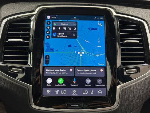 Used 2023 Volvo XC90 T8 Plus w/ Protection Package Premier AWD/4WD image 8