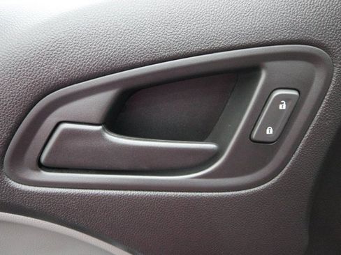 Used 2019 Chevrolet Colorado W/T w/ WT Convenience Package image 11