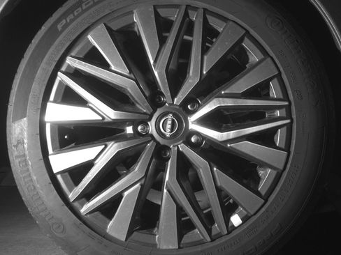 Used 2025 Nissan Altima 2.5 SV image 15