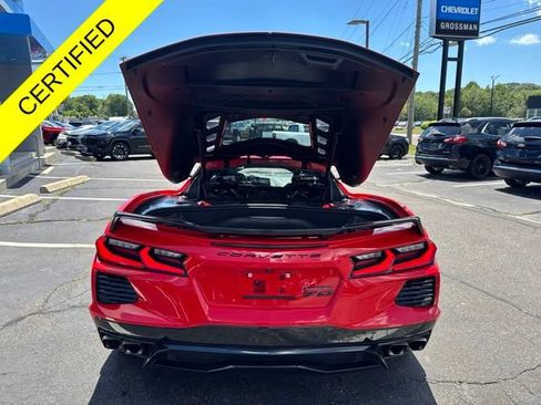 Used 2022 Chevrolet Corvette Stingray Premium Cpe w/ Z51 Performance Package RWD image 19