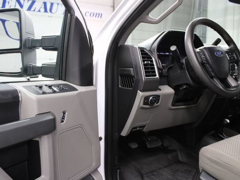 Used 2017 Ford F250 XLT AWD/4WD image 43