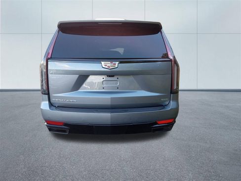 Used 2022 Cadillac Escalade Sport w/ Touring Package image 4
