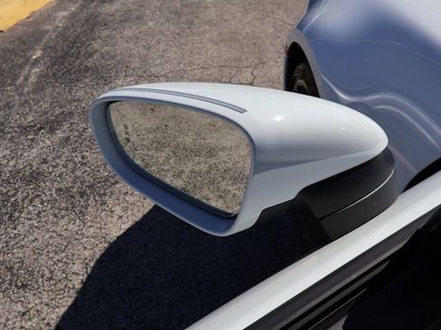 Used 2023 Porsche 911 Carrera w/ Premium Package image 43