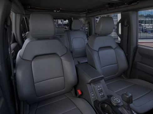 New 2026 Ford Bronco Outer Banks w/ Sasquatch Package AWD/4WD image 10