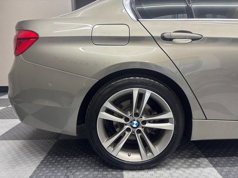 Used 2018 BMW 330i xDrive Sedan AWD/4WD image 7