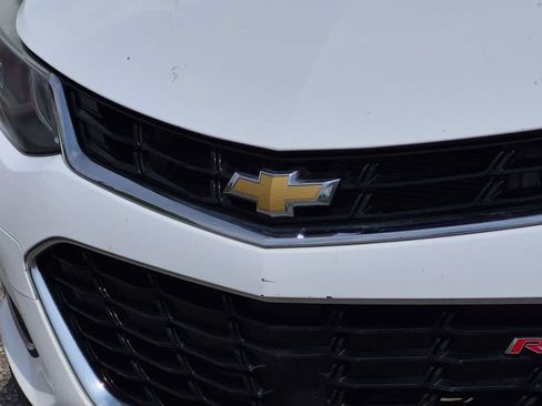 Used 2017 Chevrolet Cruze LT w/ Convenience Package FWD image 12