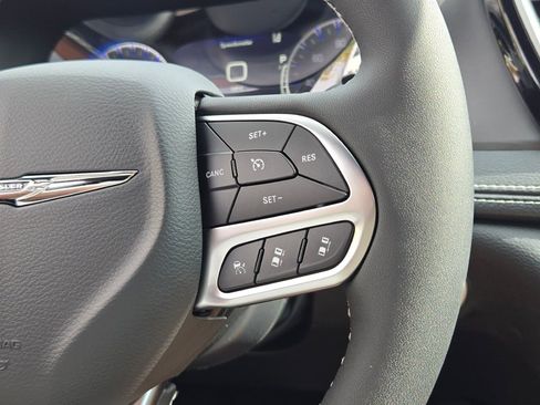 New 2026 Chrysler Pacifica Select image 36