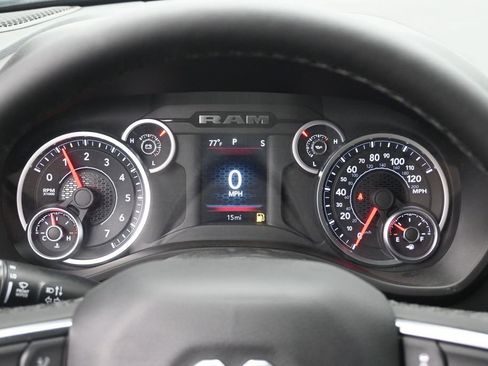New 2026 RAM 1500 4x4 Crew Cab image 9