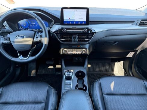 Used 2021 Ford Escape Titanium AWD/4WD image 12