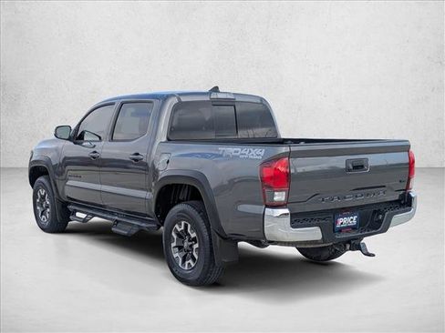 Used 2019 Toyota Tacoma TRD Off-Road image 8