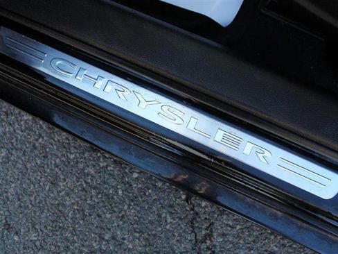 Used 2015 Chrysler 300 C w/ Light Group image 11