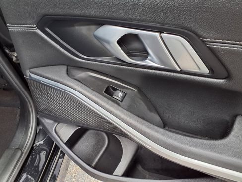 Used 2020 BMW 330i Sedan w/ Convenience Package image 24
