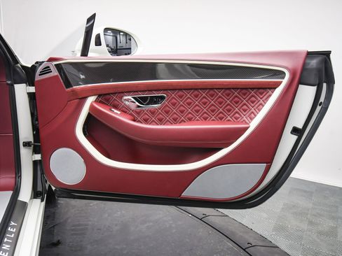 Used 2022 Bentley Continental GT Speed image 47