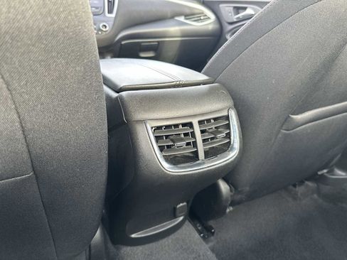 Used 2024 Chevrolet Malibu LT image 20