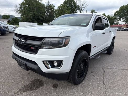 Used 2018 Chevrolet Colorado Z71 AWD/4WD image 11