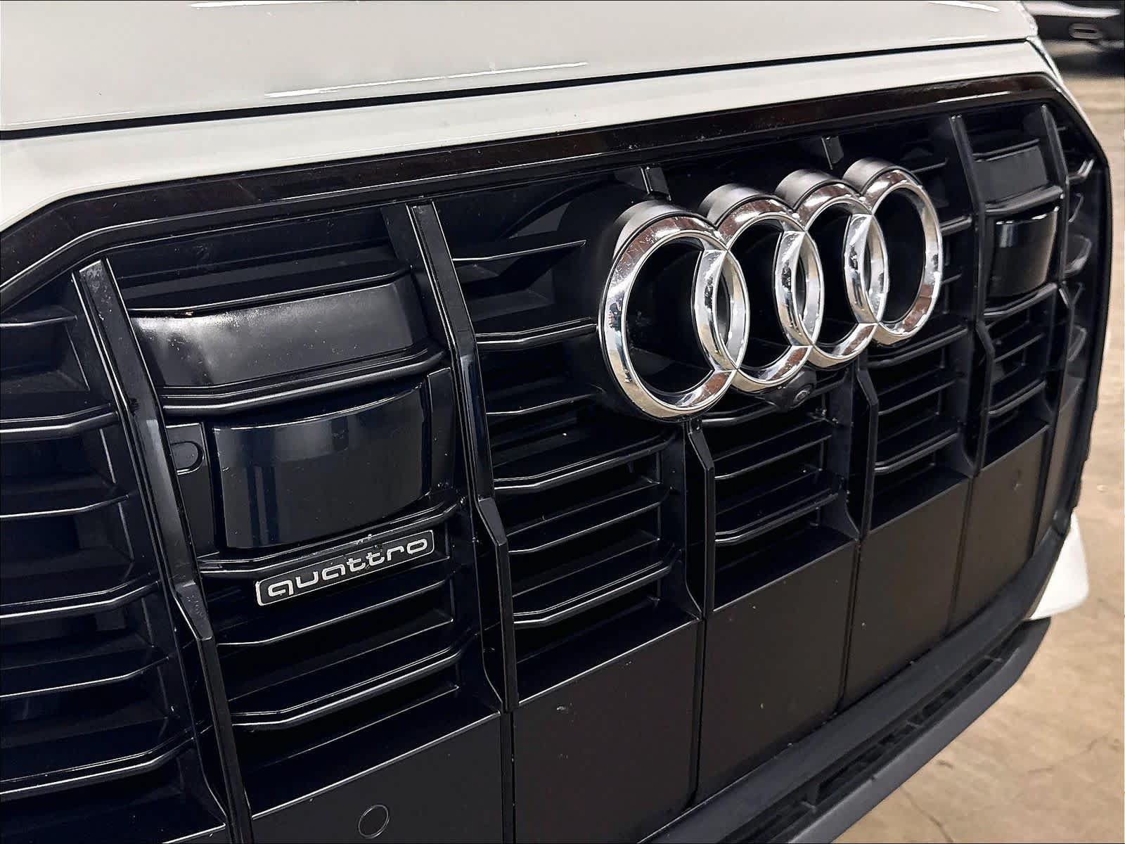 Used 2023 Audi Q7 2.0T Premium Plus AWD/4WD image 32