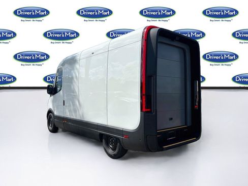 Used 2024 Rivian Delivery 500 FWD image 5