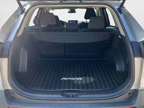 Used 2023 Toyota RAV4 XLE w/ Convenience Package FWD image 12