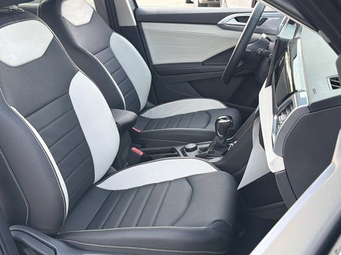 New 2026 Volkswagen Taos SEL AWD/4WD image 21