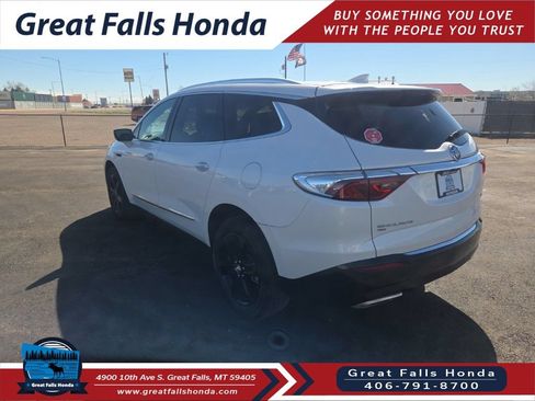 Used 2024 Buick Enclave Essence w/ Experience Buick Package AWD/4WD image 5