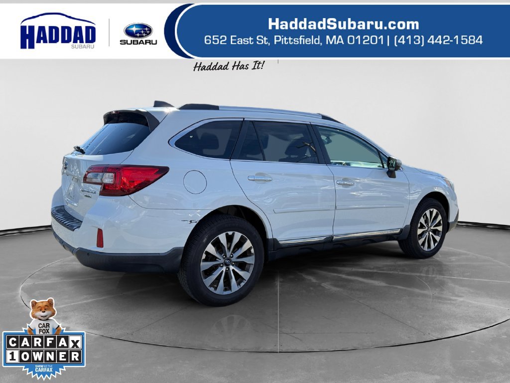 Used 2017 Subaru Outback 3.6R Touring AWD/4WD image 4