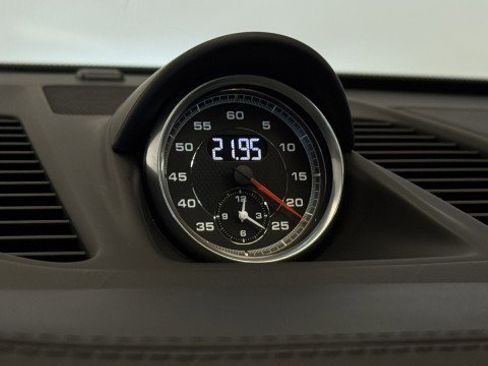 Used 2019 Porsche 911 Turbo image 7