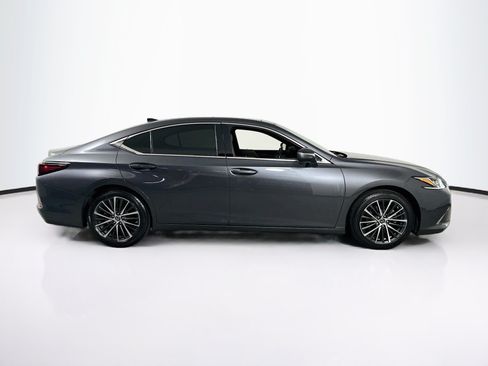 Used 2022 Lexus ES 350 w/ Premium Package FWD image 4
