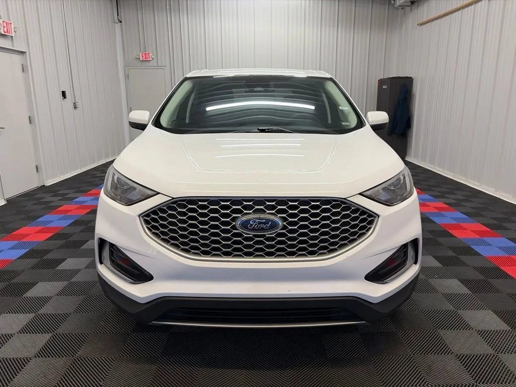 Used 2024 Ford Edge SEL AWD/4WD image 8