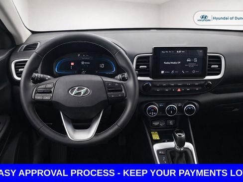 Used 2026 Hyundai Venue SEL image 11
