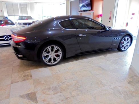 Used 2009 Maserati GranTurismo S RWD image 18