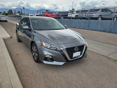 Used 2022 Nissan Altima 2.5 SL AWD/4WD image 9
