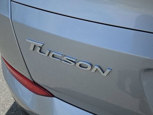 Used 2018 Hyundai Tucson SE AWD/4WD image 12
