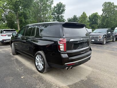 Used 2022 Chevrolet Suburban High Country w/ Premium Package 2