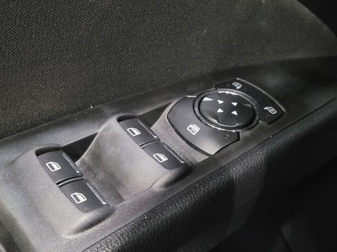 Used 2020 Ford Fusion SE FWD image 27