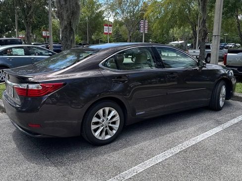 Used 2013 Lexus ES 300h FWD image 6