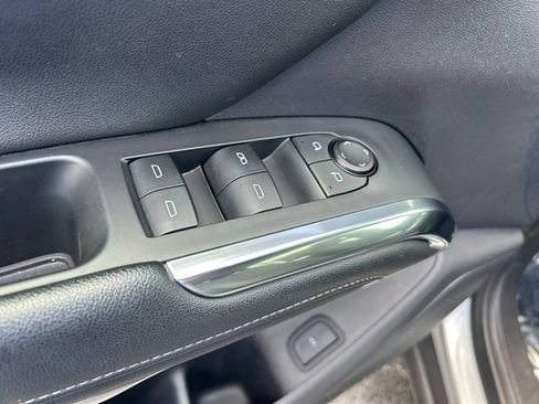 Used 2024 Chevrolet Traverse LT AWD/4WD image 36
