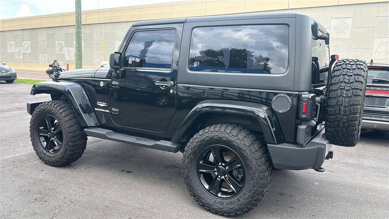 Used 2013 Jeep Wrangler Sahara AWD/4WD image 12