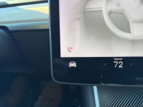 Used 2020 Tesla Model 3 Performance image 22