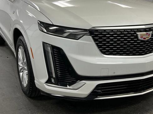 Used 2024 Cadillac XT6 Luxury w/ LPO, Floor Liner Package AWD/4WD image 10