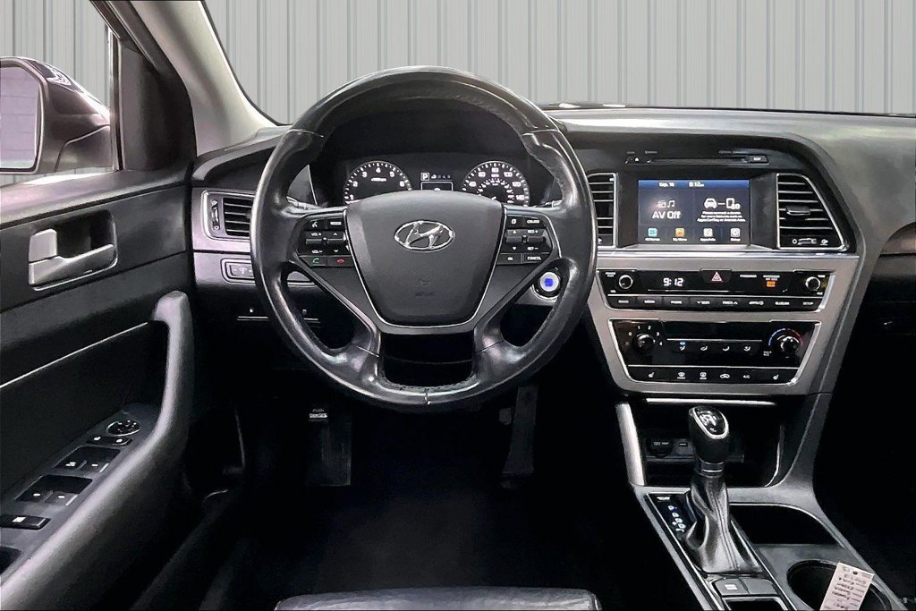 Used 2017 Hyundai Sonata Sport w/ Value Edition Package 02 FWD image 8
