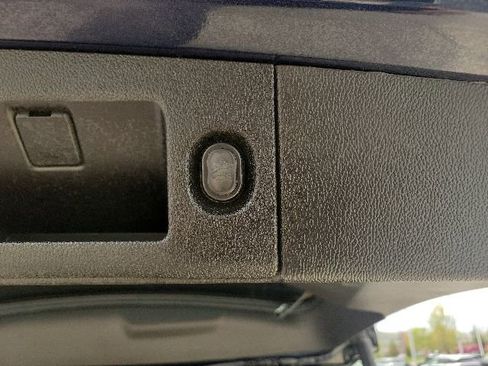 Used 2019 GMC Yukon SLE w/ SLE Value Package AWD/4WD image 19