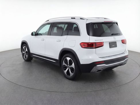 Used 2025 Mercedes-Benz GLB 250 image 6