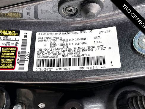 Used 2021 Toyota Tacoma TRD Off-Road image 19