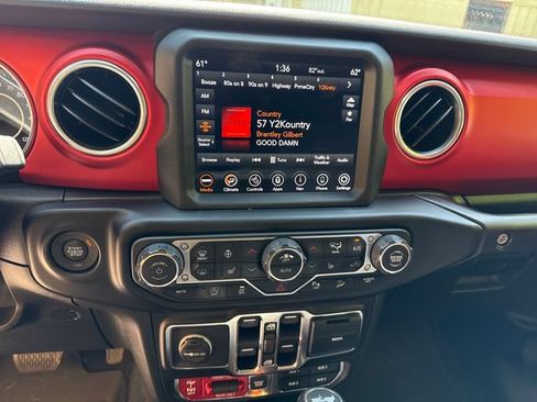 Used 2020 Jeep Wrangler Unlimited Rubicon AWD/4WD image 20