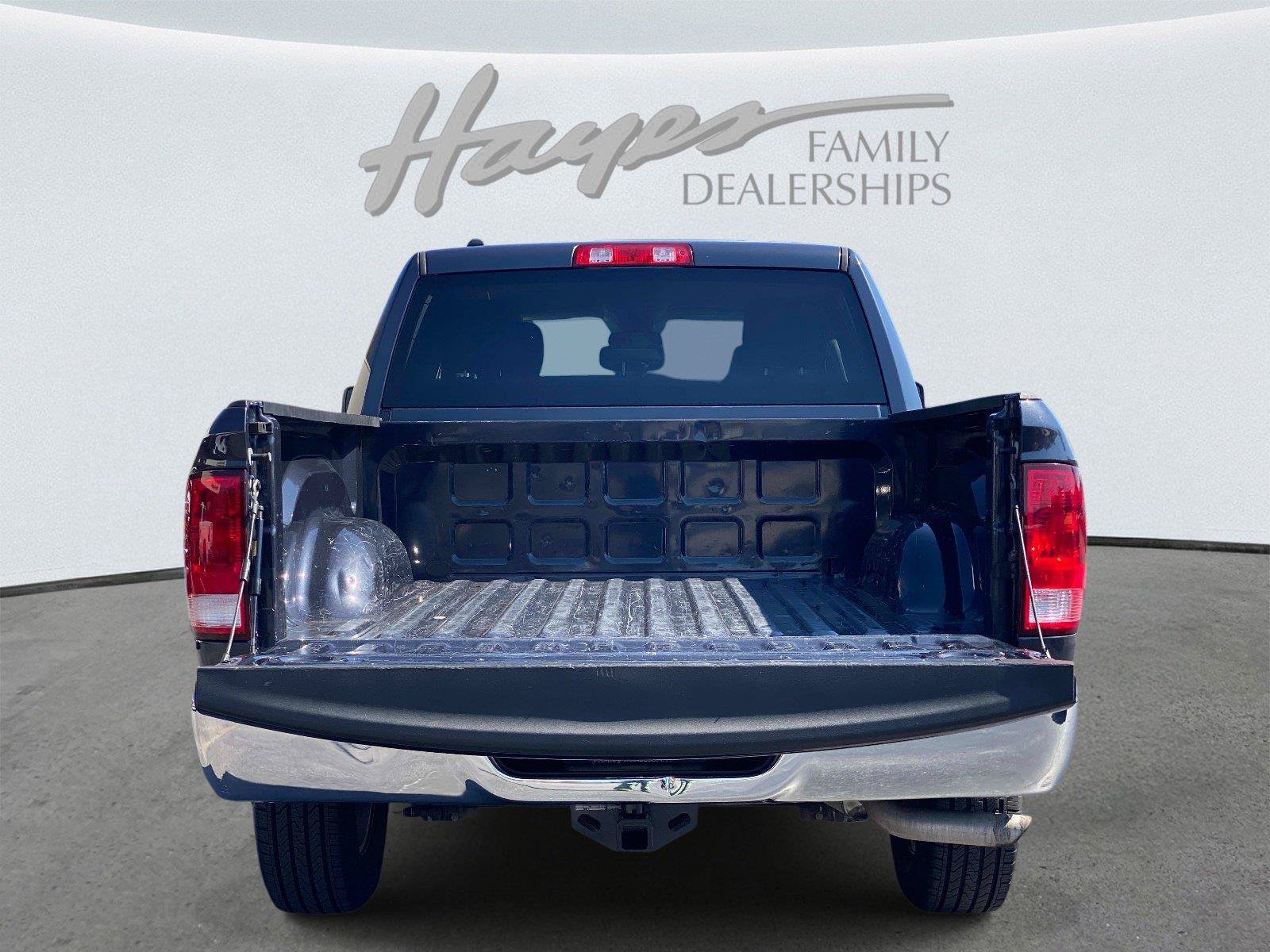 Used 2021 RAM 1500 Classic SLT AWD/4WD image 7